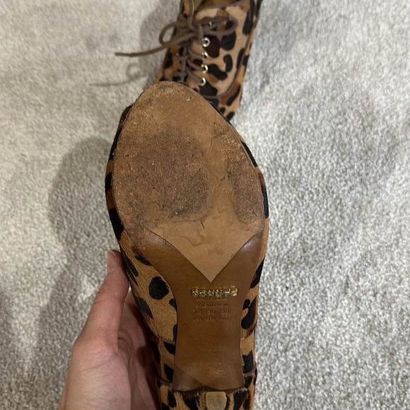 Schutz Leopard Print Peep Toe Heels 7 - Picture 5 of 6